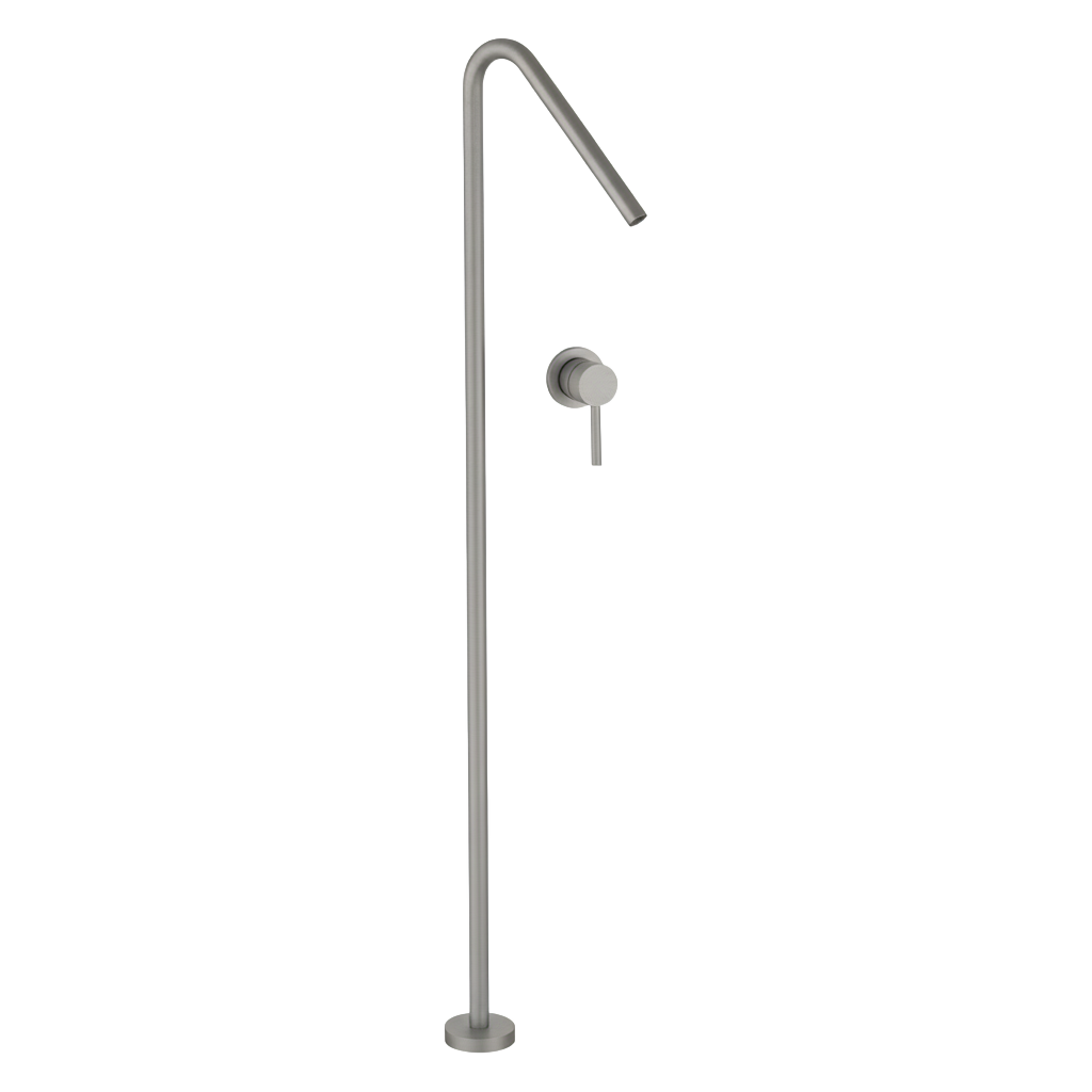 GIADA SERIES – FREESTANDING TUB FILLER WITH SLIM SCULPTURAL PROFILE, DESIGNED TO CREATE A STRIKING FOCAL POINT BESIDE THE BATH