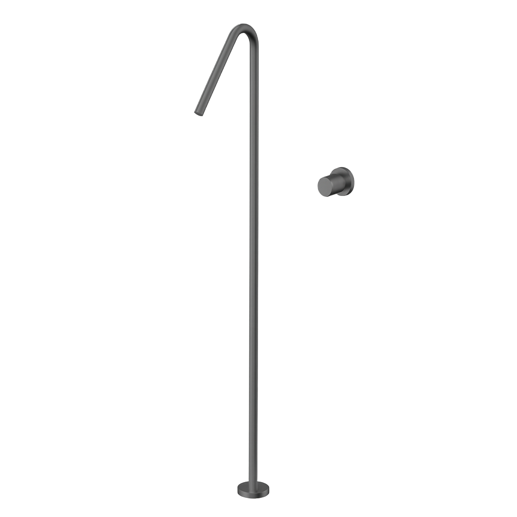 GIADA SERIES – FREESTANDING TUB FILLER WITH SLIM PROFILE AND CLEAN SCULPTURAL DESIGN